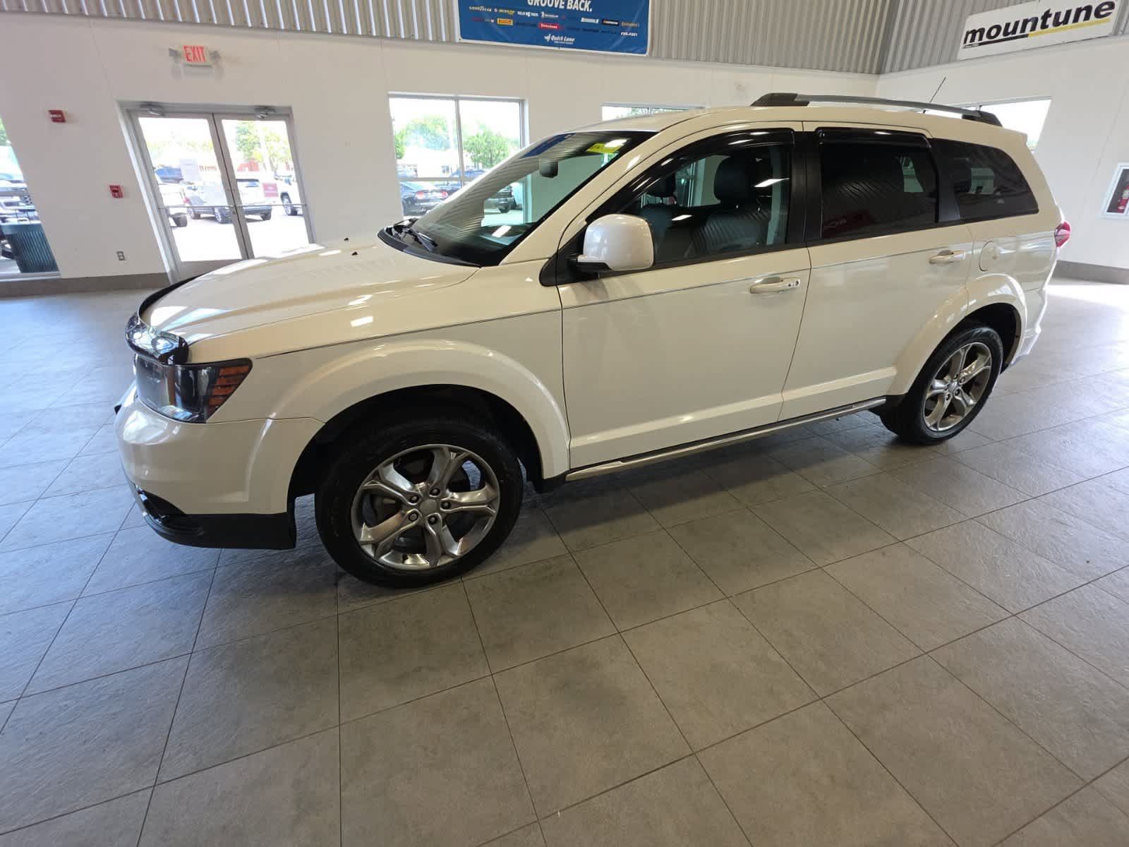 Used 2016 Dodge Journey Crossroad FWD image 13