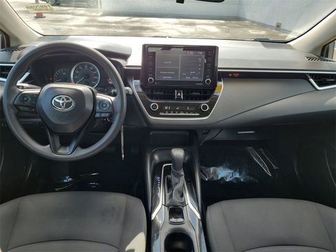 Certified 2022 Toyota Corolla LE image 15