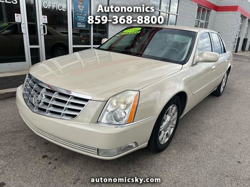 Used 2010 Cadillac DTS image 1