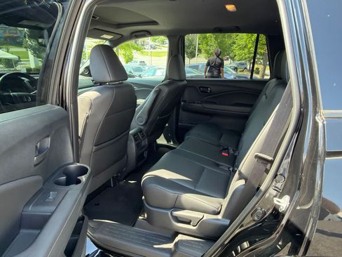 Used 2023 Honda Passport EX-L image 19