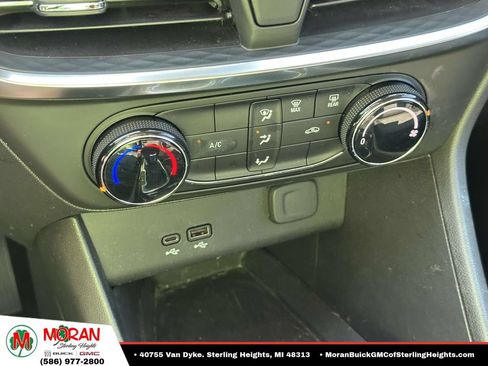 Certified 2024 Buick Encore GX Preferred FWD image 24