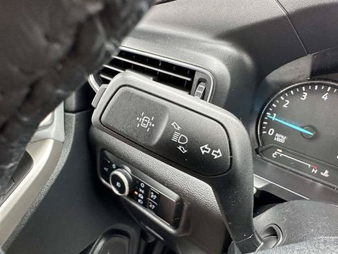 Used 2023 Ford Explorer XLT w/ Equipment Group 202A AWD/4WD image 15