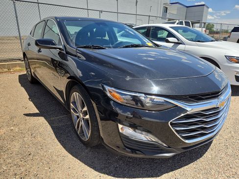 Used 2023 Chevrolet Malibu LT FWD image 3