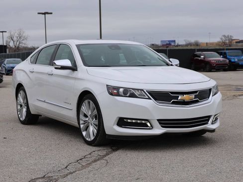 Used 2019 Chevrolet Impala Premier w/ Premier Confidence Package image 4