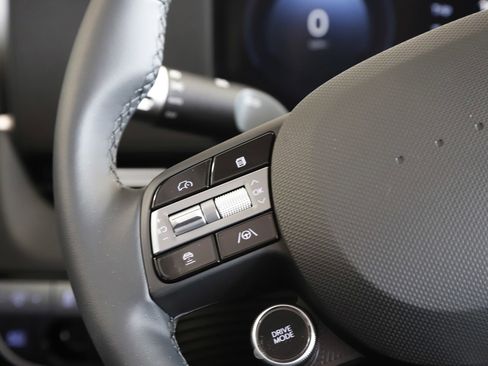 New 2025 Hyundai Ioniq 5 SEL image 16