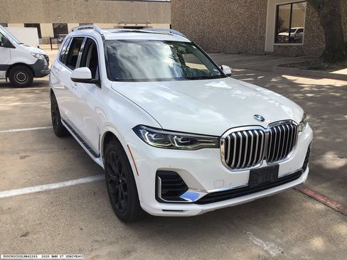 Used 2020 BMW X7 xDrive40i w/ Luxury Seating Package AWD/4WD image 3