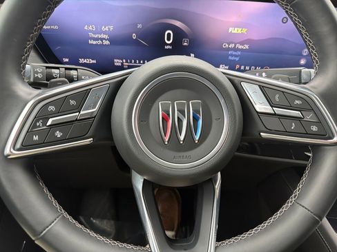 Used 2024 Buick Envision Preferred image 16