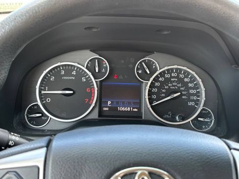 Used 2014 Toyota Tundra SR5 w/ SR5 Upgrade Package RWD image 25