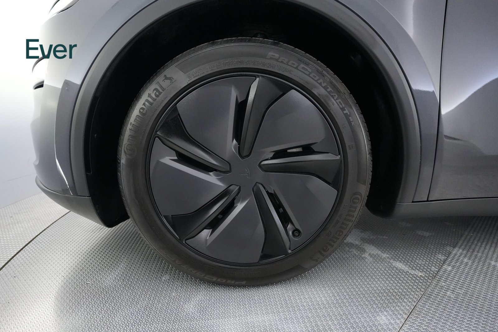 Used 2026 Tesla Model Y 2WD image 19