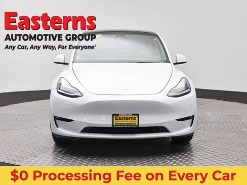 Used 2021 Tesla Model Y Long Range AWD/4WD image 2