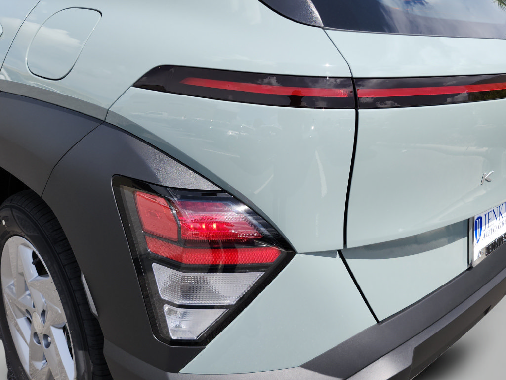 New 2027 Hyundai Kona SE FWD image 14