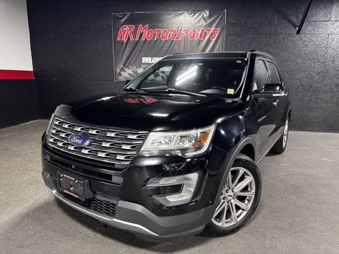Used 2017 Ford Explorer Limited w/ Equipment Group 301A AWD/4WD image 1