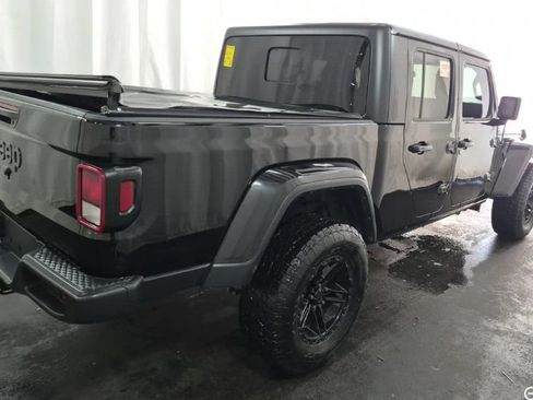 Used 2022 Jeep Gladiator Sport AWD/4WD image 4