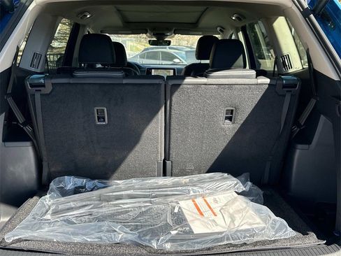 New 2025 Volkswagen Atlas SEL image 6