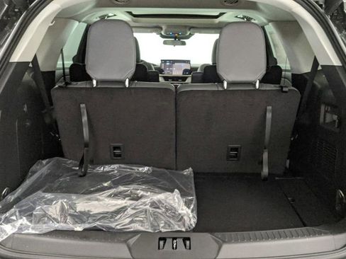 New 2025 Ford Explorer Active w/ Active Comfort Package image 37