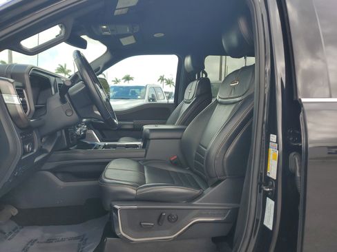 Used 2024 Ford F250 Platinum w/ FX4 Off-Road Package image 11