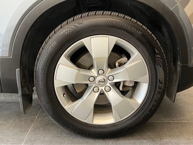 Used 2019 Volvo XC40 T5 Momentum AWD/4WD image 14
