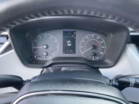Used 2024 Toyota Corolla SE image 34