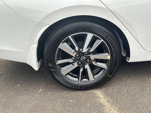 New 2025 Nissan Versa SV w/ Trunk Package image 17