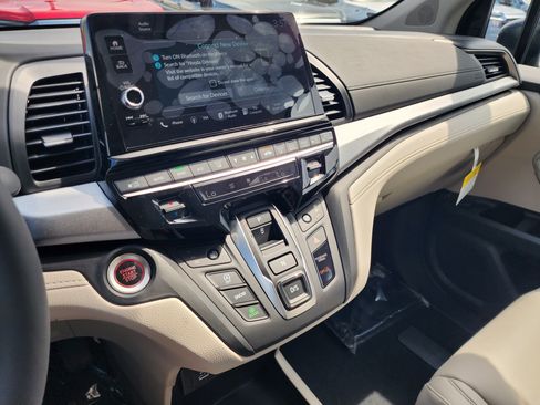 New 2026 Honda Odyssey EX-L image 9