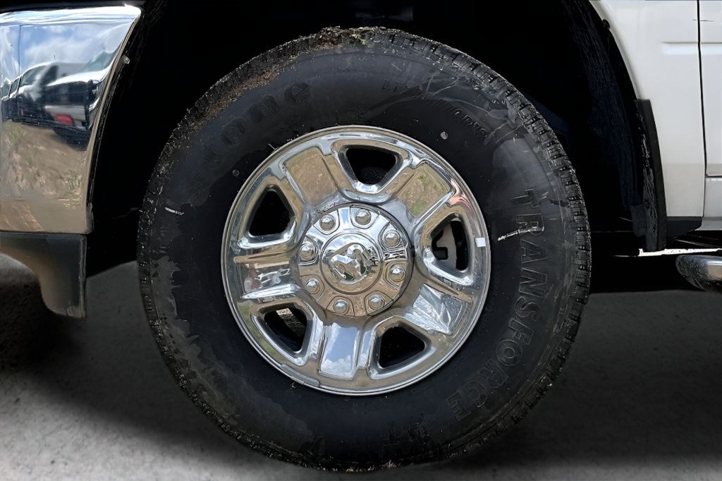 New 2024 RAM 3500 Tradesman w/ Chrome Appearance Group AWD/4WD image 11
