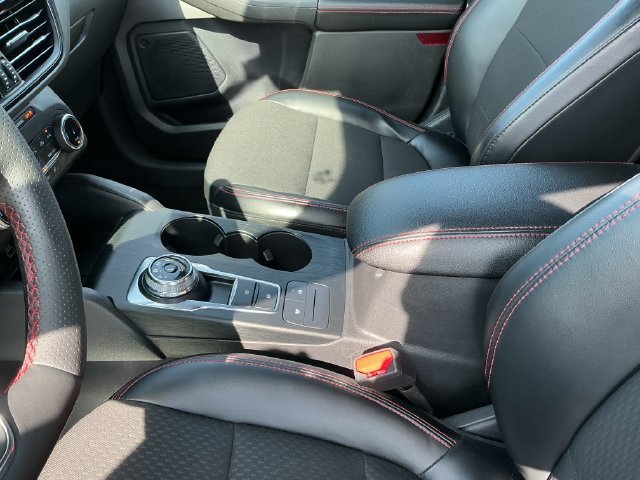 Used 2024 Ford Escape ST-Line AWD/4WD image 23
