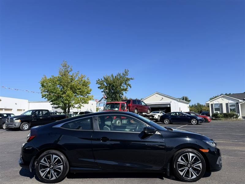 Used 2017 Honda Civic EX-T image 5