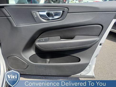 Certified 2023 Volvo XC60 B5 Plus w/ Climate Package AWD/4WD image 29