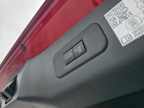 New 2026 Toyota Crown Signia image 17