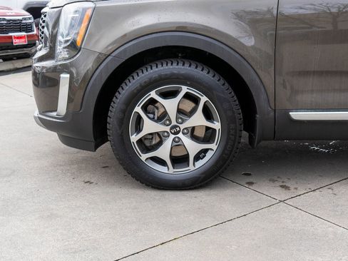 Used 2020 Kia Telluride EX w/ Towing Package image 30