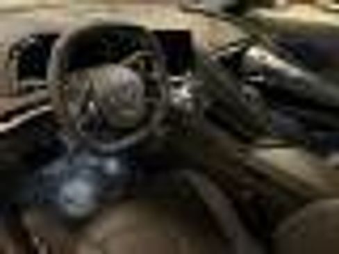 Used 2025 Chevrolet Corvette Stingray Coupe w/ 1LT image 17