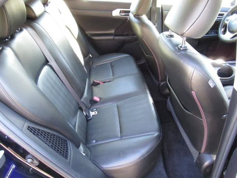 Used 2013 Lexus CT 200h image 17