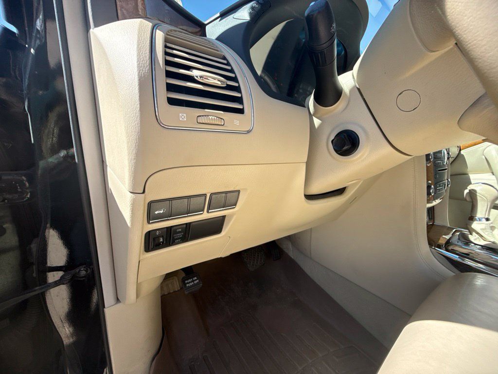 Used 2014 INFINITI QX80 4WD w/ Theater Package image 16