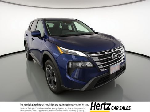Used 2025 Nissan Rogue SV image 1
