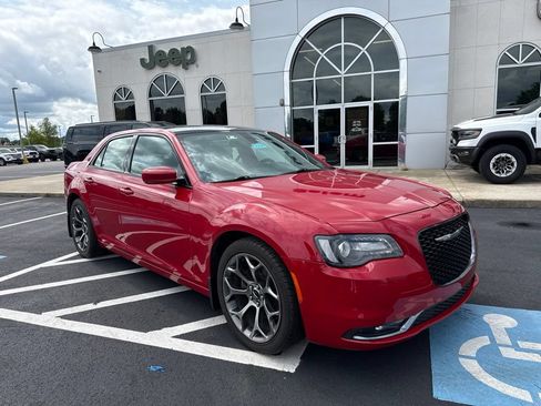 Used 2015 Chrysler 300 S RWD image 2