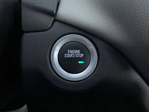 Used 2019 Chevrolet Equinox LS w/ LS Convenience Package FWD image 8