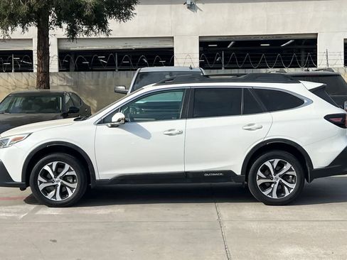 Used 2021 Subaru Outback Limited image 6