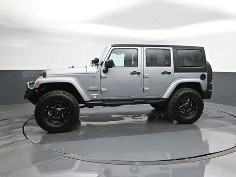 Used 2013 Jeep Wrangler Unlimited Sahara w/ Dual Top Group image 2