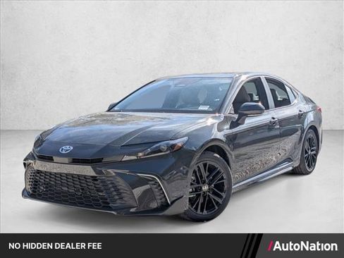 New 2026 Toyota Camry SE FWD image 1
