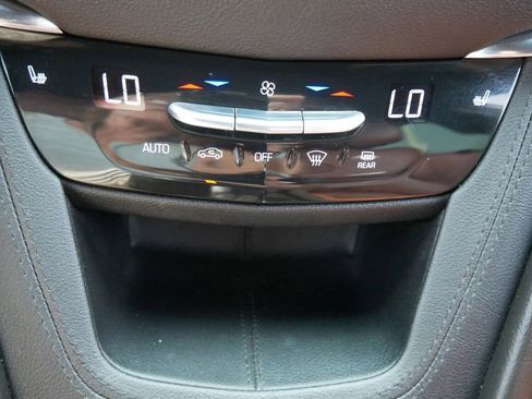 Used 2020 Cadillac XT5 Sportv w/ LPO, Floor Liner Package image 26