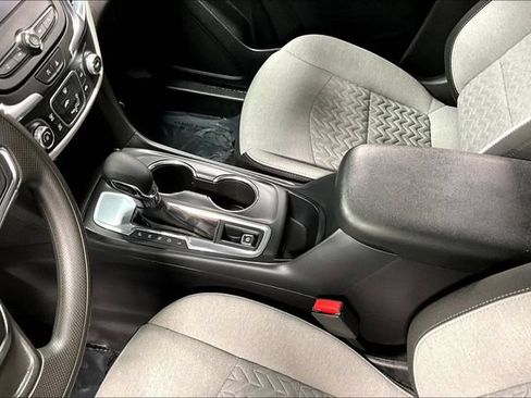 Used 2024 Chevrolet Equinox LS w/ Driver Confidence II Package FWD image 18