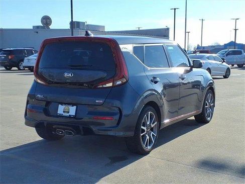 Used 2021 Kia Soul Turbo image 4