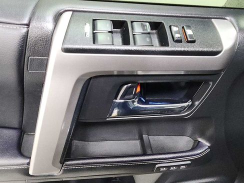 Certified 2022 Toyota 4Runner Limited AWD/4WD image 15