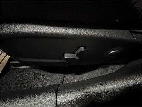 Used 2023 Dodge Charger R/T w/ Blacktop Package image 12