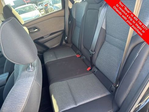 Used 2022 Nissan Rogue SV image 13