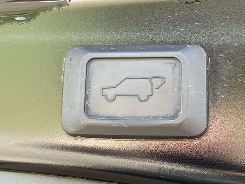Used 2025 Toyota RAV4 XLE Premium w/ Weather Package FWD image 9