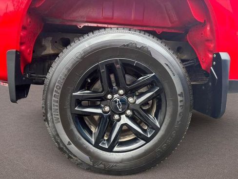 Used 2025 Chevrolet Silverado 1500 Custom Trail Boss w/ LPO, Dark Essentials Package AWD/4WD image 6