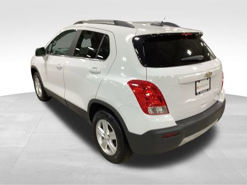 Used 2016 Chevrolet Trax LT w/ LT Convenience Package image 9