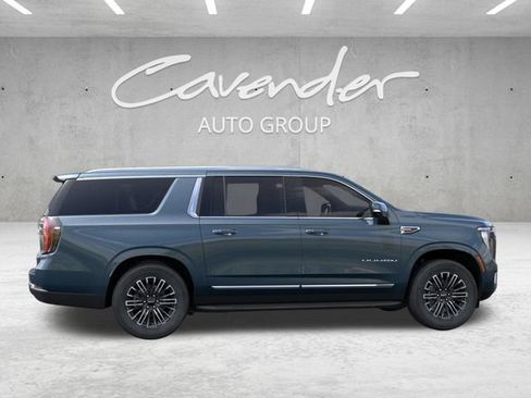 New 2026 GMC Yukon XL Elevation w/ Elevation Premium Package RWD image 5