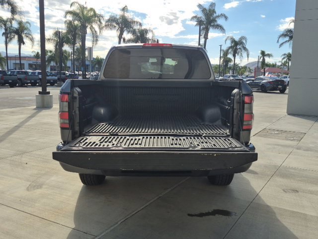 Used 2023 Nissan Frontier 4x4 Crew Cab image 4